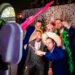 Photobooth plezier kasteel Maurick, verkleed bruiloft