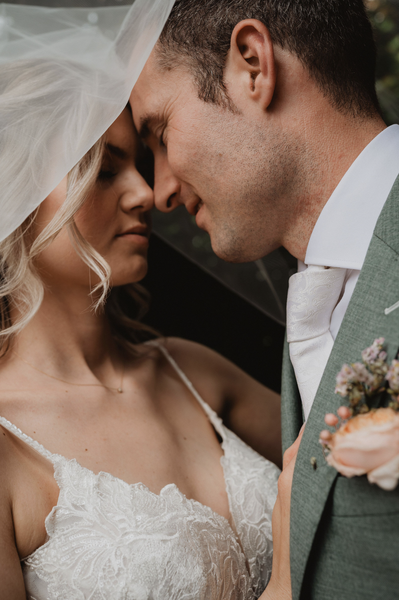 Photobooth vs. Fotograaf: Wat is de beste keuze voor jouw feest?
